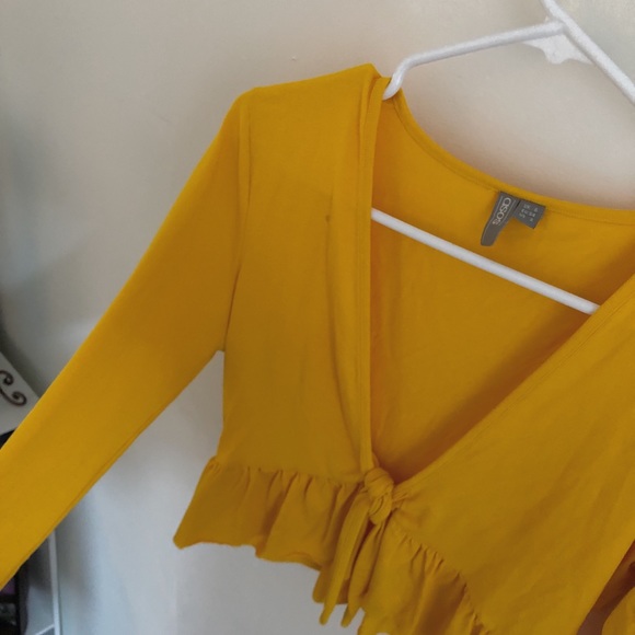 ASOS Top with Knot Front Ruffle - Picture 5 of 6
